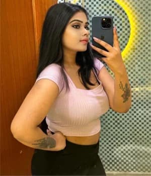 Miss Ishita